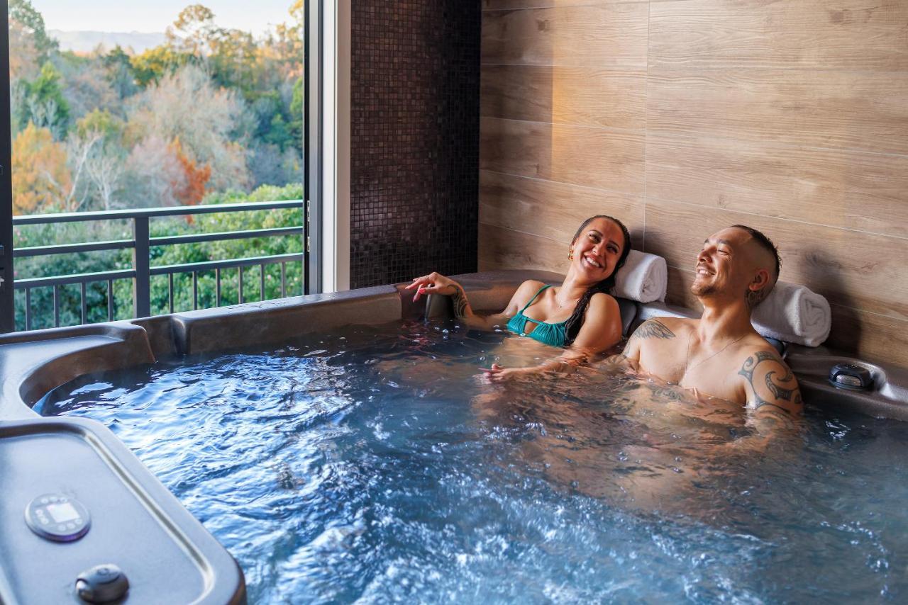 Hidden Lake Hotel & Apartments Cambridge Luaran gambar